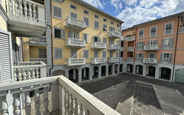 Beautiful Bright Flat With 2 Balconies