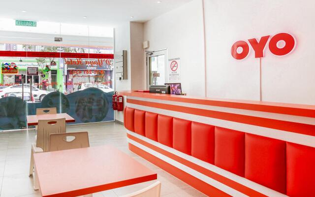 OYO 89696 D'yaya Hotel