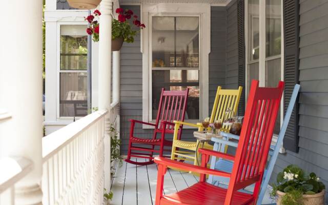 Brewster House Bed & Breakfast