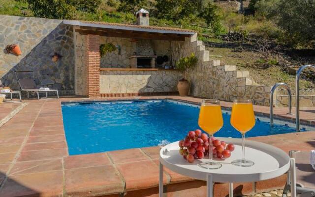 Villa Vargas Torrox by Ruralidays