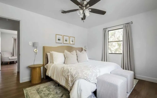 Luxe Poolside Retreat W/sauna-minutes From Downtown!