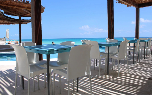 Cyan Cancun Resort & Spa