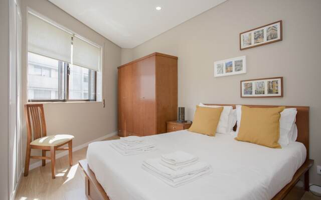 Liiiving - Terrace Downtown Apartment