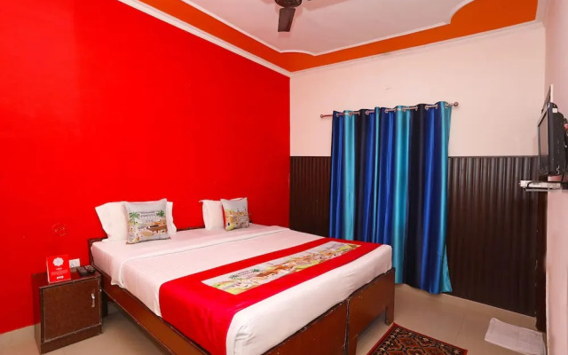 Oyo 10875 Optimum I Hotel