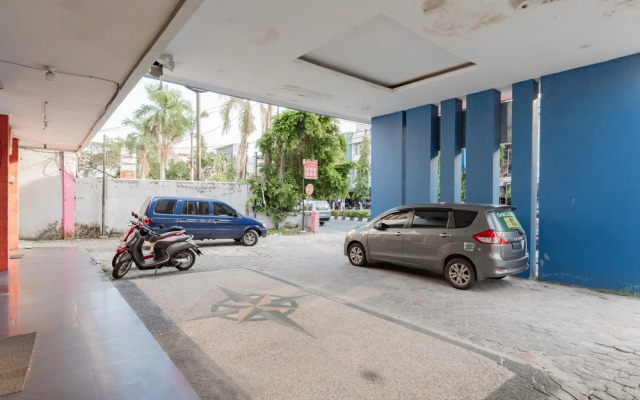 RedDoorz near Plaza Balikpapan