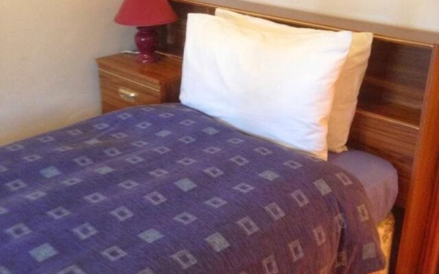 Truro weighbridge motel