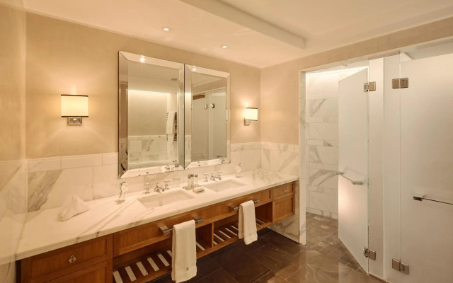 Corinthia London