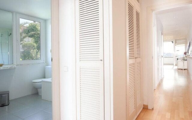 Sunny View Apartment