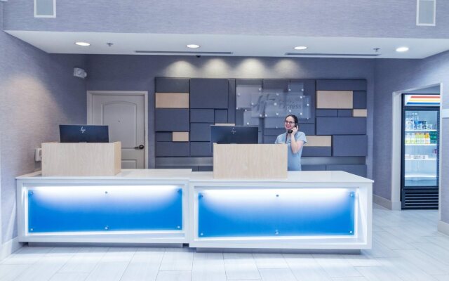 Holiday Inn Express Hotel & Suites Crestview by IHG