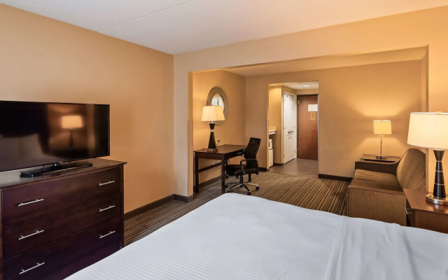 Wingate by Wyndham Harrisburg Near Hershey