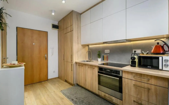 Designer City Studio w/XL balcony