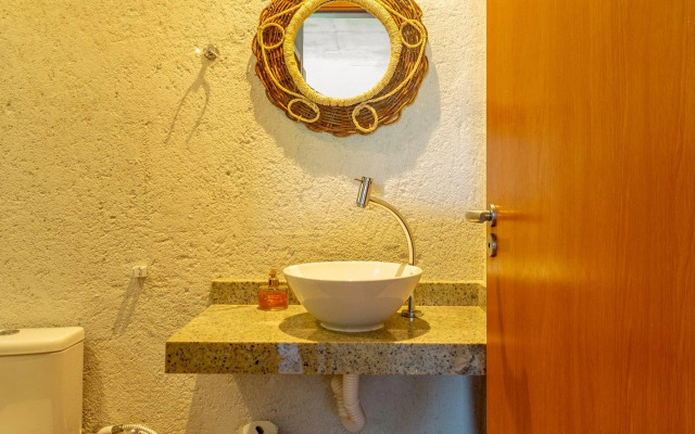 Casa com Piscina Privativa Lambari 06 by Qavi