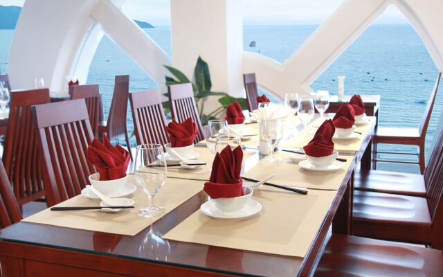 BlueSun Danang Beach Hotel