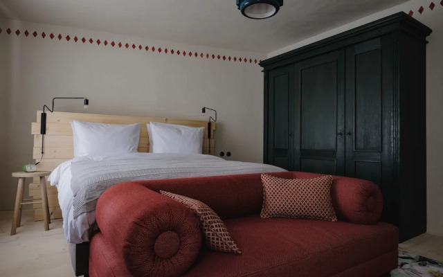 Monastery Garden Bistro & Rooms