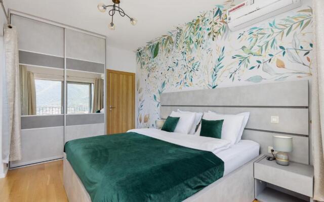 Apartment 13 With Amazing Sea Wiew
