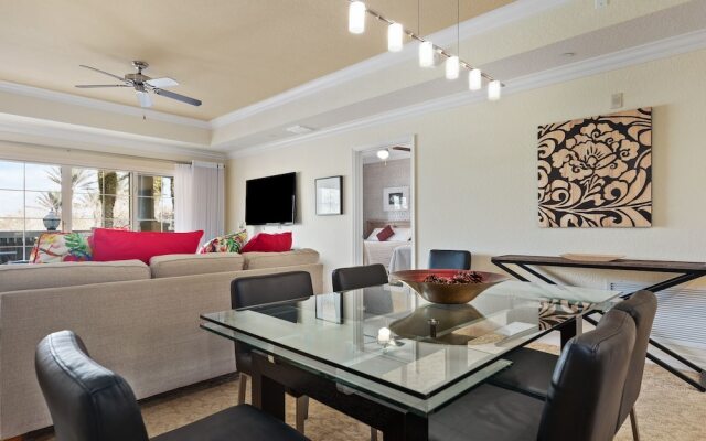 Rvh_323r Classic 3 Bedroom Condo