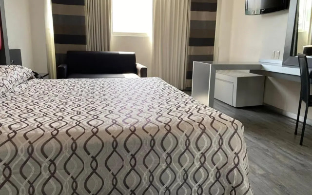 Hotel Atenas Plaza