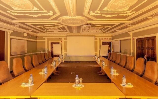Caesars Guesthouse & Conference Centre