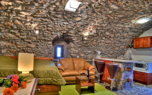 Avgonima All Seasons Hotel