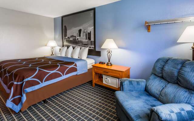 Super 8 by Wyndham Iowa City/Coralville