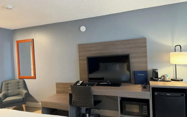 Anchor Inn And Suites