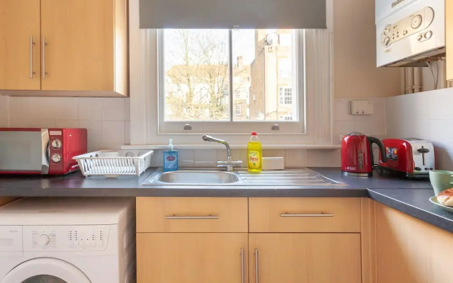 London Queens - Central