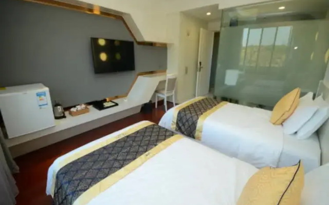 Wuyishan Tujia Sweetome Automobile Vaction Hotel Ziyou Town