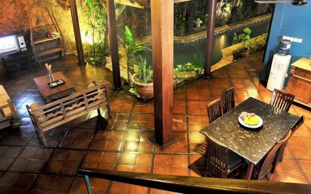 Catur Kembar Villa