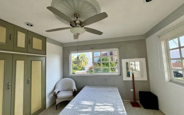 Hotel Zone Beach Villa