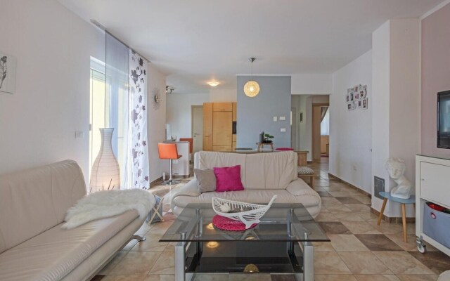 Beautiful Home in Peroj With 6 Bedrooms, Outdoor Swimming Pool and Wifi