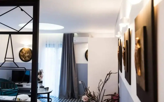 Petit 2 Thessaloniki