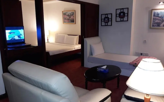 Residency Suites At Times Square