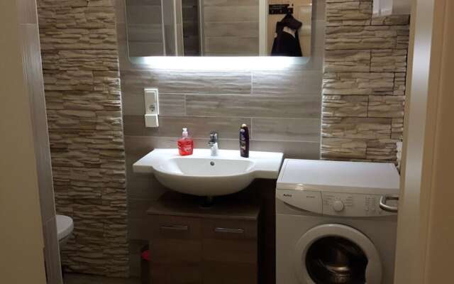 Petra Modern Retreat