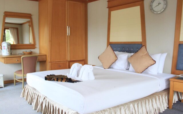 Koh Chang Boat Chalet