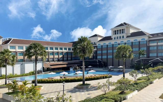 Pacific Premier Resort & Spa