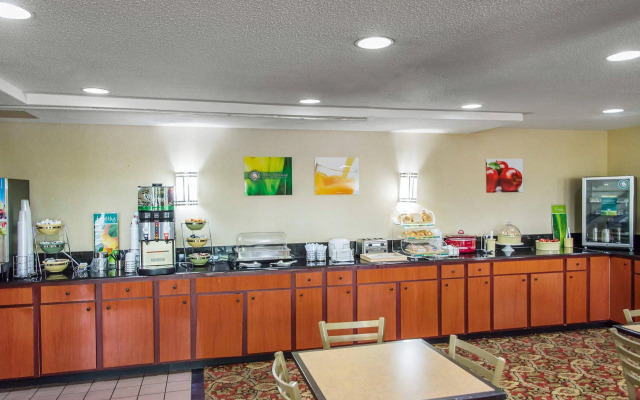 Quality Inn & Suites Miamisburg - Dayton South