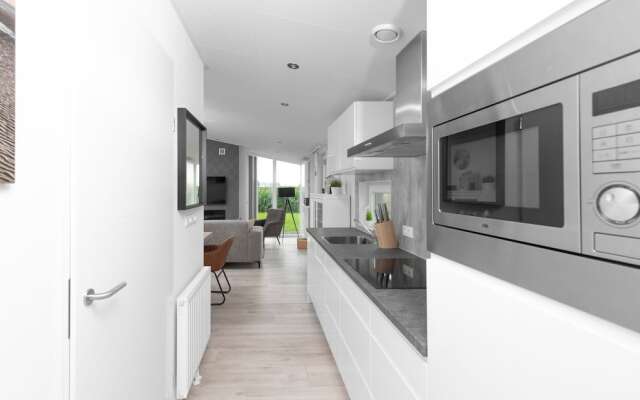Modern Chalet Near the Oosterschelde