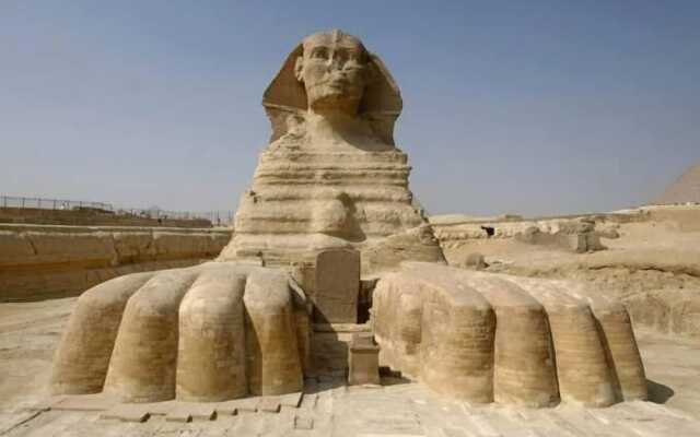 Pyramita Hotel