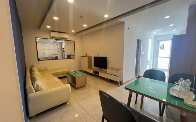 P&L Apartment