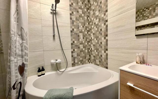 Апартаменты на улице Октябрьская 57