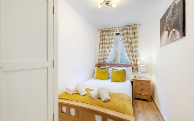 Spacious 4-Bedroom 2-Bath Home in Bywood