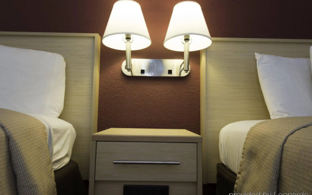 Red Roof Inn PLUS+ Gainesville