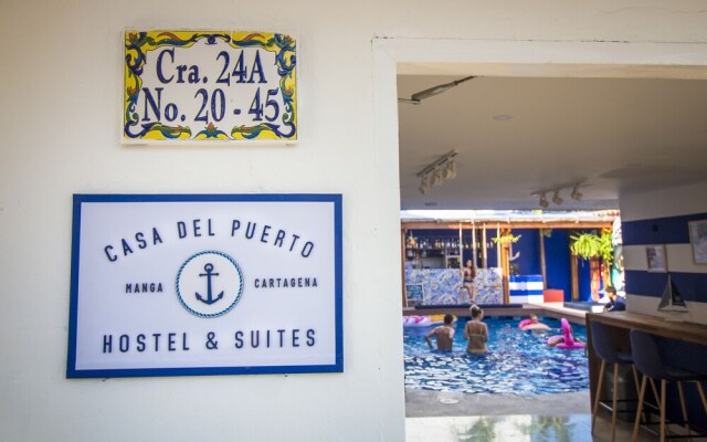 Casa del Puerto Hostel & Suites
