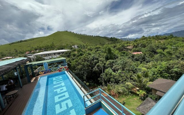 Outpost Hostel - Coron - Adults Only