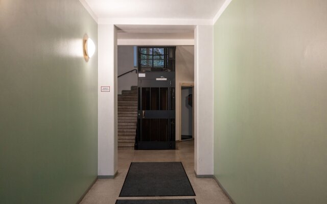 2ndhomes Bright & Compact Studio Apt