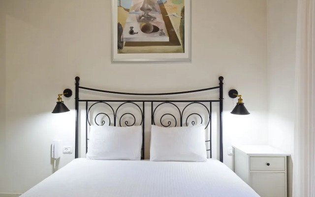 Rothschild Luxury Suite