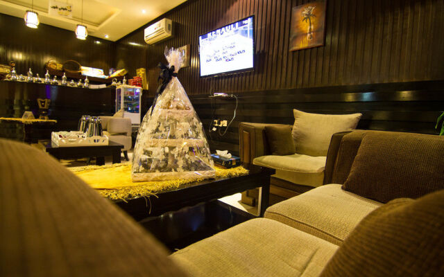 Aram House Hotel Apartments