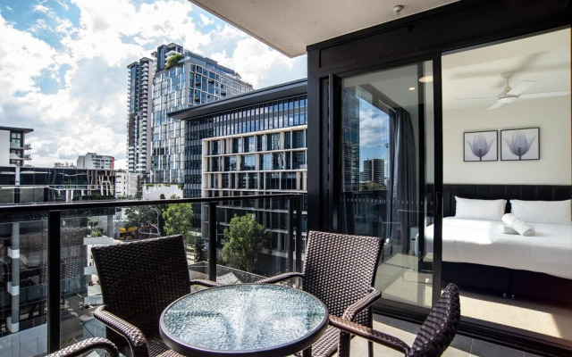 Atlas Apartments by CLLIX