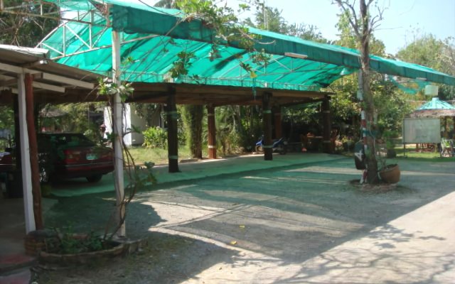 Baandin Resort and Restaurant