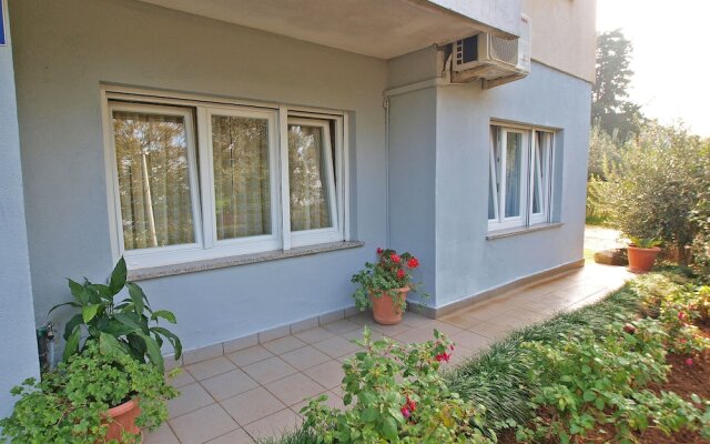 Apartment 1389